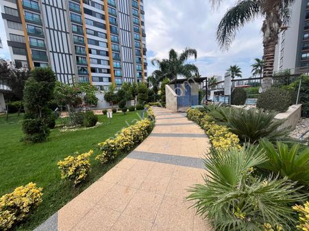 View'den Tecede Marka Projede Şık Eşyalı Kiralık 5+1 Daire