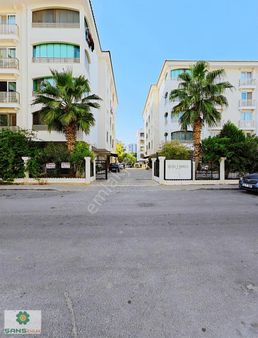 Alatada Sahile 200 Mt. Ebeveyn Banyolu Otoparklı Site İçi Daire