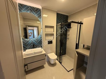 Yahyakaptan F Bloklarda İçi Komple Yapılı Satılık Boş Daire