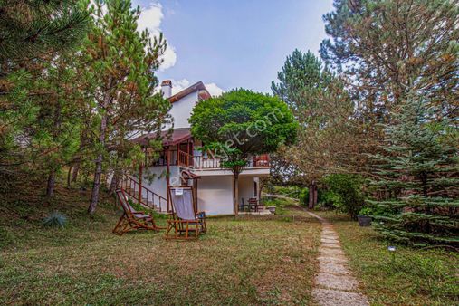 Bolu, Çömlekçiler'de Site İçinde Villa - Altın Emlak'tan