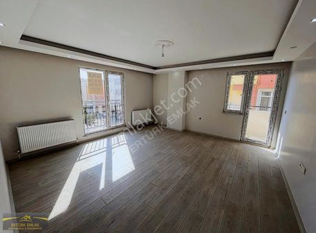 Ertürk Emlak'tan İnönü Mah.'de Sıfır-asansörlü 90 M2 Ara Kat