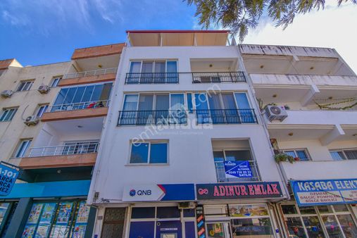 Kuşadası Davutlar Merkezde Anayol Üzerinde Satılık Ofis