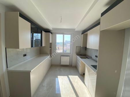 House Gayrımenkulden Satılık Daire
