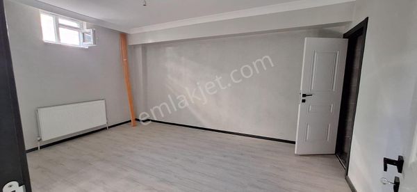 Sultanbeyli Mimar Sinan Mahallesi'nde Satılık Alt Dubleks