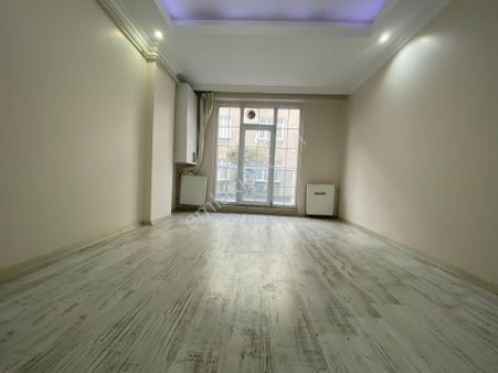 Avrupa Emlak Tan(kamu Çalışanına)fevzi Çakmak Mah 70m² 1+1 1.normal Kat 8-10 Yaş Arası,kiralık Daire