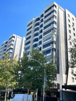 Pramar’dan 75 Cadde Üzeri Fırıncı Üstü Azel Çetin Durmaz’da Satılık Ultra Lüks 4+1