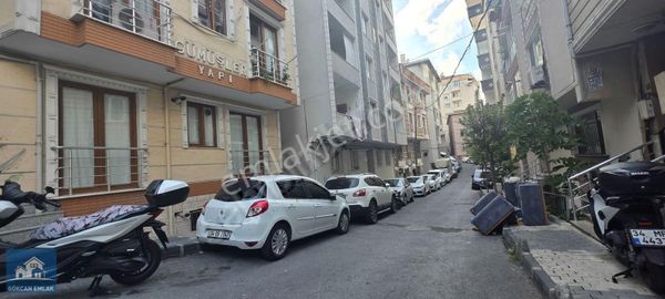 Gülbahar Mahallesi Şahika Sokak'ta Satılık 1+1 Daire