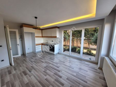 Delux'den Mükemmel Konumda Satılık Bahçekatı 2+1 Daire