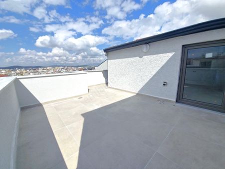 Özgürlük Mh. Belediye Ye Komşu, Satılık Geniş 4+1 Çatı Dubleks