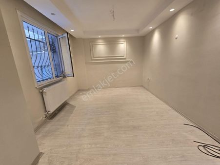 Pusula İnş.tan 50.yıl Mah. Satılık 70 M2 1+1 Bahçe Katı Daire