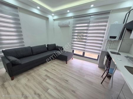 Delux'den Atatürk'te Anacaddeye Yakın Sıfır 1+1eşyalı Bahçekatı