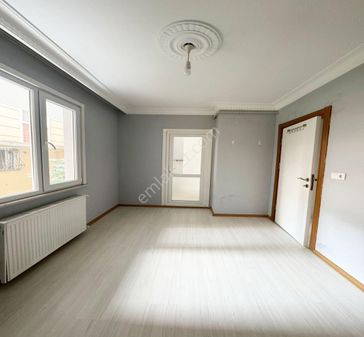 Atlas Yapı' Dan Metrobüse 5 Dk Mesafede 1+1 Yüksek Giriş Kiralık Daire