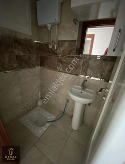 Uysal Emlak'tan Halk Caddesinde 85m2 2+1 Asansörlü Daire