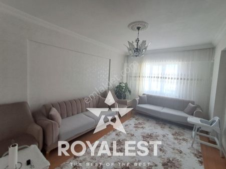 Royalest'ten Seyrantepe Merkezinde Bakımlı Ara Kat Fırsat Daire