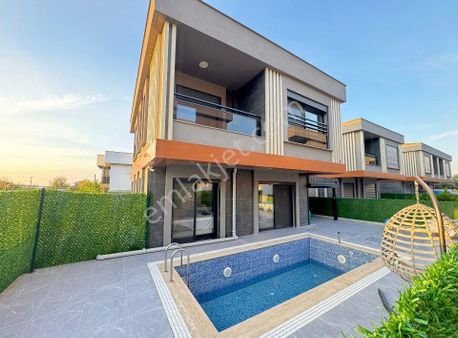 Kuşadası Güzelçamlı’da Özel Havuz’da Tek Müstakil Satılık