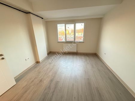 Zeytinburnu Seyitnizam Mah.satılık 2+1 Daire