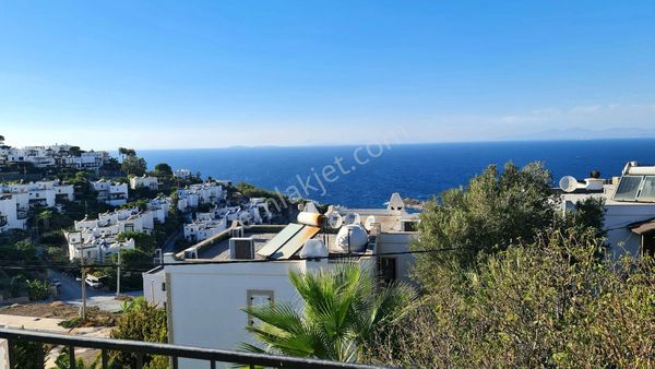 Yalıkavak'ta Satılık Yapışık Nizam 2+1 Villa