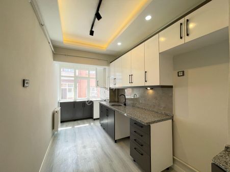 Tepebaşı'nda Bağımsız Katta Full Yapılı 3+1 Daire