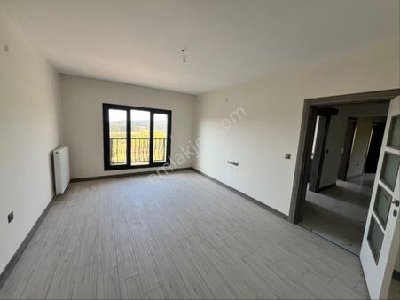 3. Etap Akçaova Toki’nin En Güzel 3+1 Kiralık Dairesi