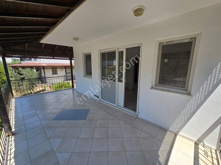 Denize Yürüme Mesafesinde Müstakil Villa