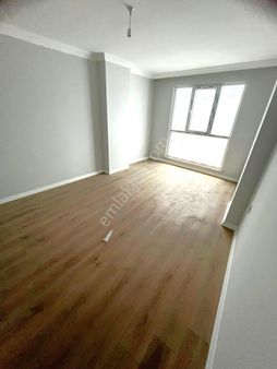 Evalüks Gyo 'dan Çırçırda Cadde Üzeri Metroya Komşu Satılık 2+1