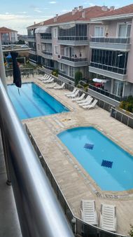 Site İçerisinde Havuzlu