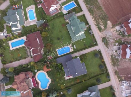 Ali Çifter' Den Riverside Evlerinde Satılık Villa