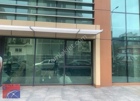 Pendik Güzelyalı'da Deniz Manzaralı 4 Kat 1500 M² Kiralık Plaza