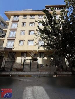 Metroya Yürüme Mesafesinde Ferah 3+1 Satılık Ters Dubleks