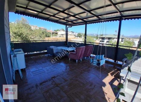 Rigadan Lüx Bademağacında 460 M Arsa Üzerinde 2+1 İskanlı Villa