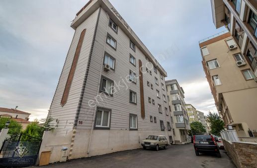 Marmaray'a Yürüme 5 Dk Kiralık 2+1 Yüksek Giriş Bahçeli Daire