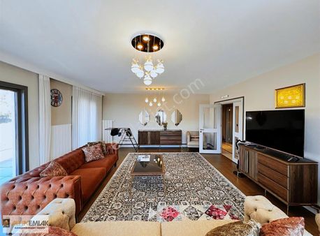 Deniz İstanbul Sedef'te Satılık Boş 3+1/for Sale