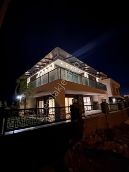 Balıkesir Burhaniye Cumhuriyet Mahallesi Nde 3+1 Dublexs Viila Sevda Emlak'tan Satılıktır