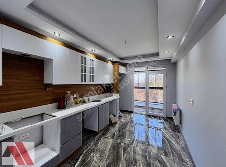 Sümbüller'den Eğitimciler Cad. Yakını Geniş Şık 3+1 Daire