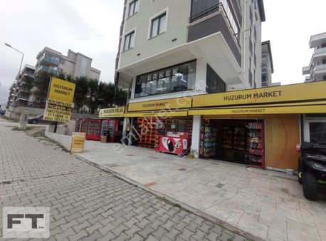 Körfezde Tramvaya Cephe Satılık Dükkan
