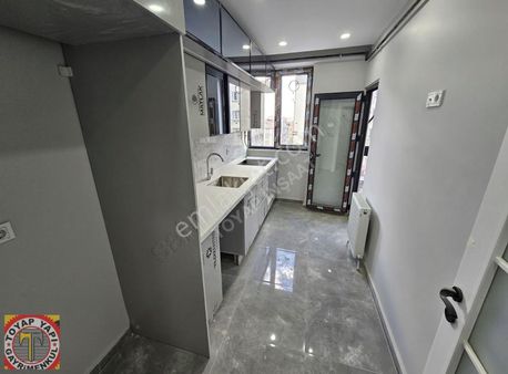 Toyap Yapıdan Tramvaya Cephe Acil Satılık 100m2 Sıfır 2+1 Arakat