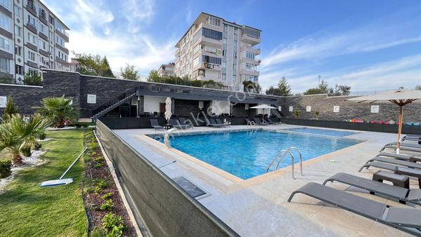 Torbalı Ayrancılar'da Hazar Bey Sitesi Havuzlu Satılık 3+1 Daire