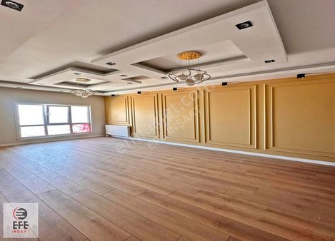 Efe'den İskanı Alınmış Kat Mülkiyet 2+1 Geniş Dekorlu Daire