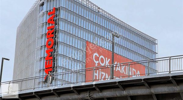 Göztepe E5 Üstü Kiralık 3+1 Ofis *otoparklı* Medıcal Park Bautıp