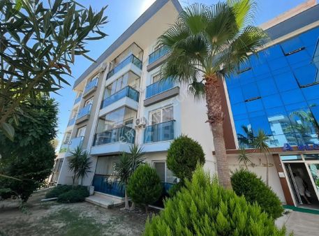 Kuşadası Ticaret Odası Arkasında 1+1 Eşyalı Satılık Daire