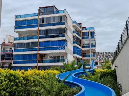 Kuşadası Değirmendere'de 3+1 Deniz Manzaralı Satılık Dubleks Daire