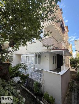 Altınoluk Merkez Eşyalı 1+1 Bahçeli Daire-rota