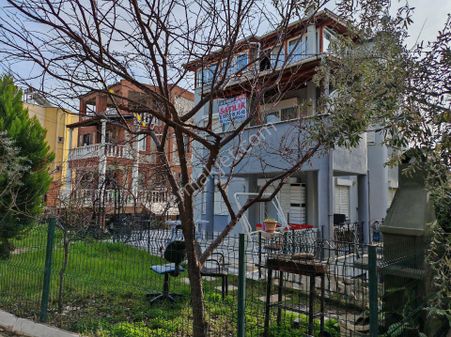 Kuşadası Soğucak'ta Tek Müstakil 6+2 Acil Satılık Kelepir Villa