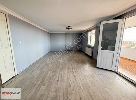 Tuzla Caddesinde File Market Arkası 2+1 Kiralık Ara Kat