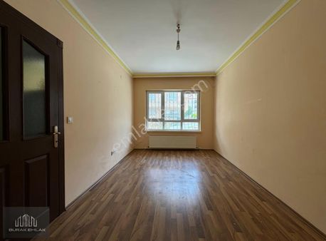 Burak'tan Satı Öztürk Okulu Yakını 1+1 Balkonlu Masrafsız Daire