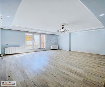 Üniversite'ye Yakın Geniş 3+1 Daire