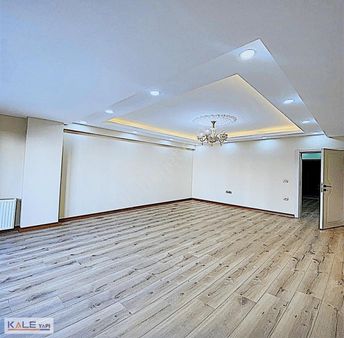 Esenyurt Meydanda 3+1 Satılık Lüx Arakat Daire