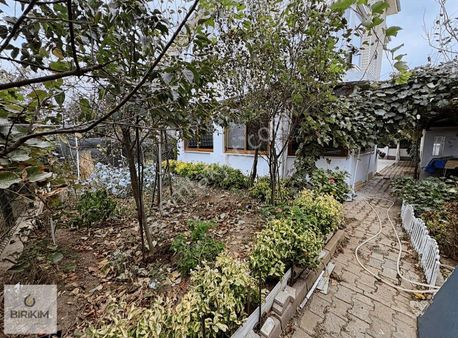 Şile Sahilköy'de 6+2 Deniz'e 1'inci Parsel Verandalı Villa