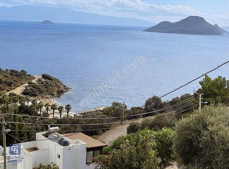 Plajlı Sitede Yıllık Kiralık 3+1 Eşyalı Deniz Manzaralı Tribleks