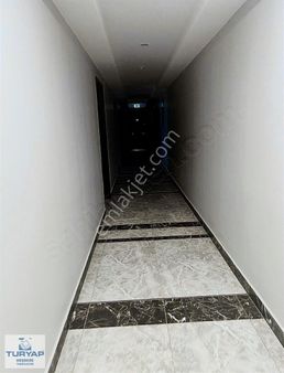 Semt Bahçekent Kısa Katlı Depolu Kapalı Balkonlu Kiralık 3+1